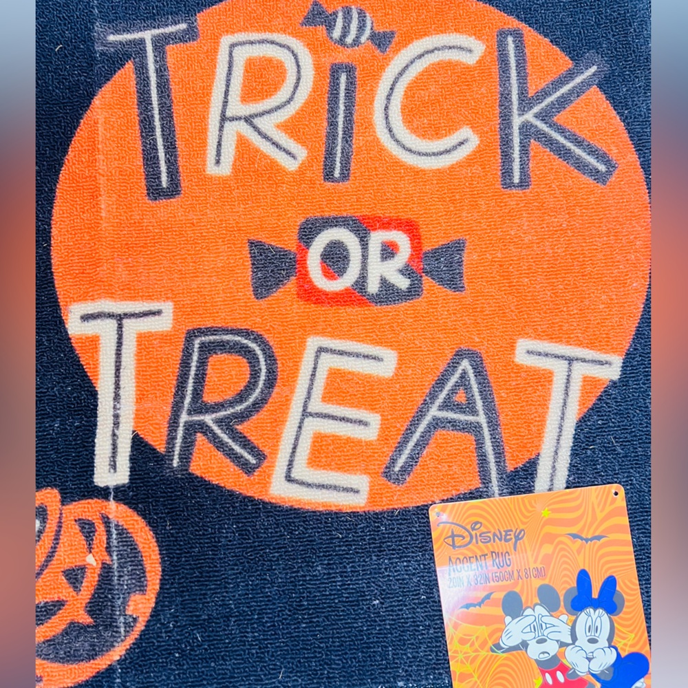 Mickey Mouse‎ Halloween Rug - Picture 3 of 3